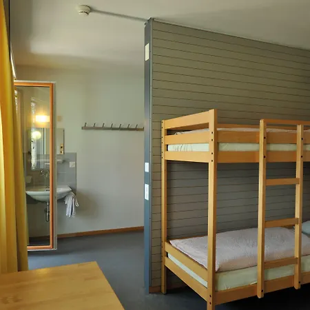 بيت شباب Youth *