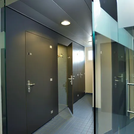 Youth بيت شباب لوكارنو